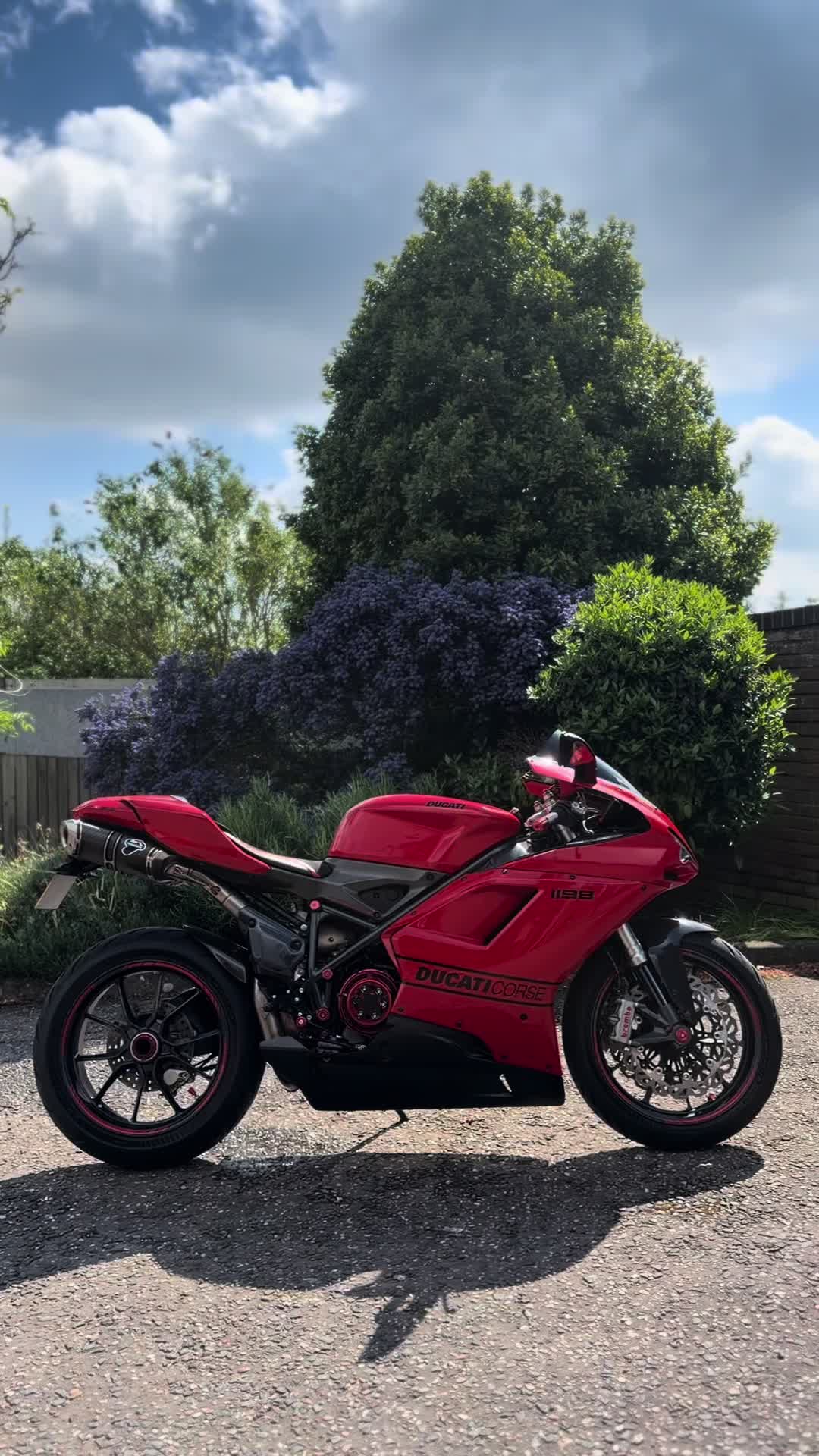 @LANKYCARGUYYH