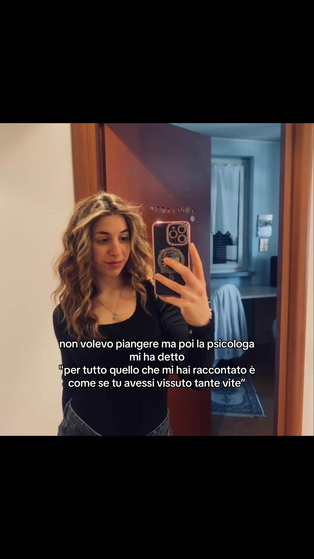 @annaazanella