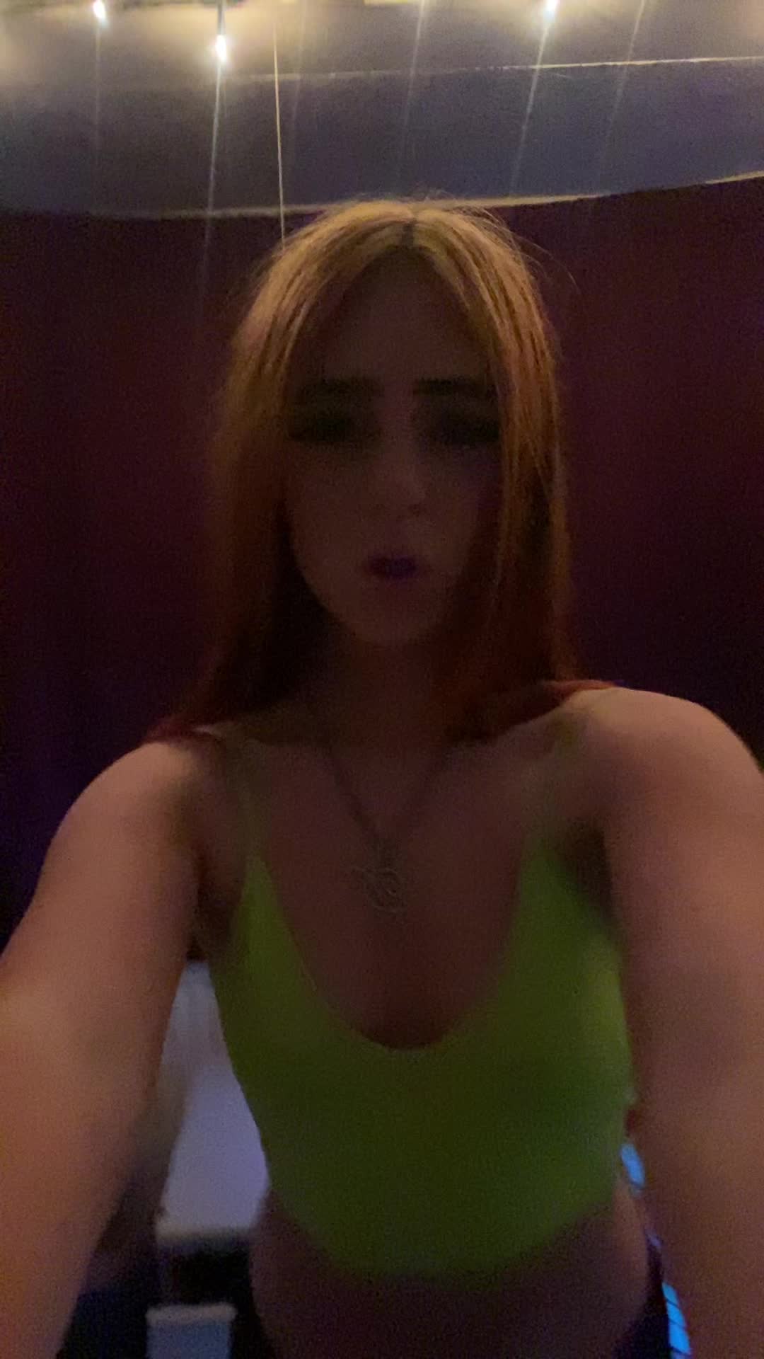 @Demi🍃❄️