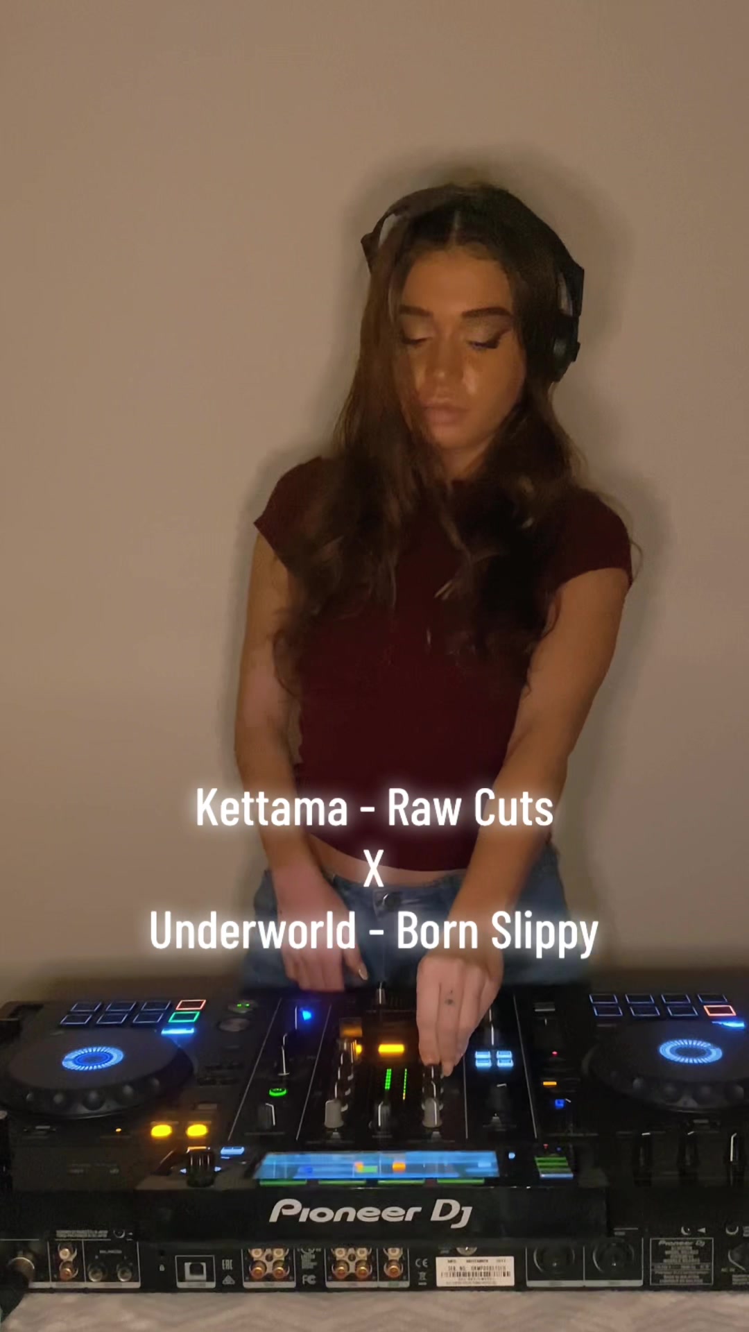 @taylaolivia__dj