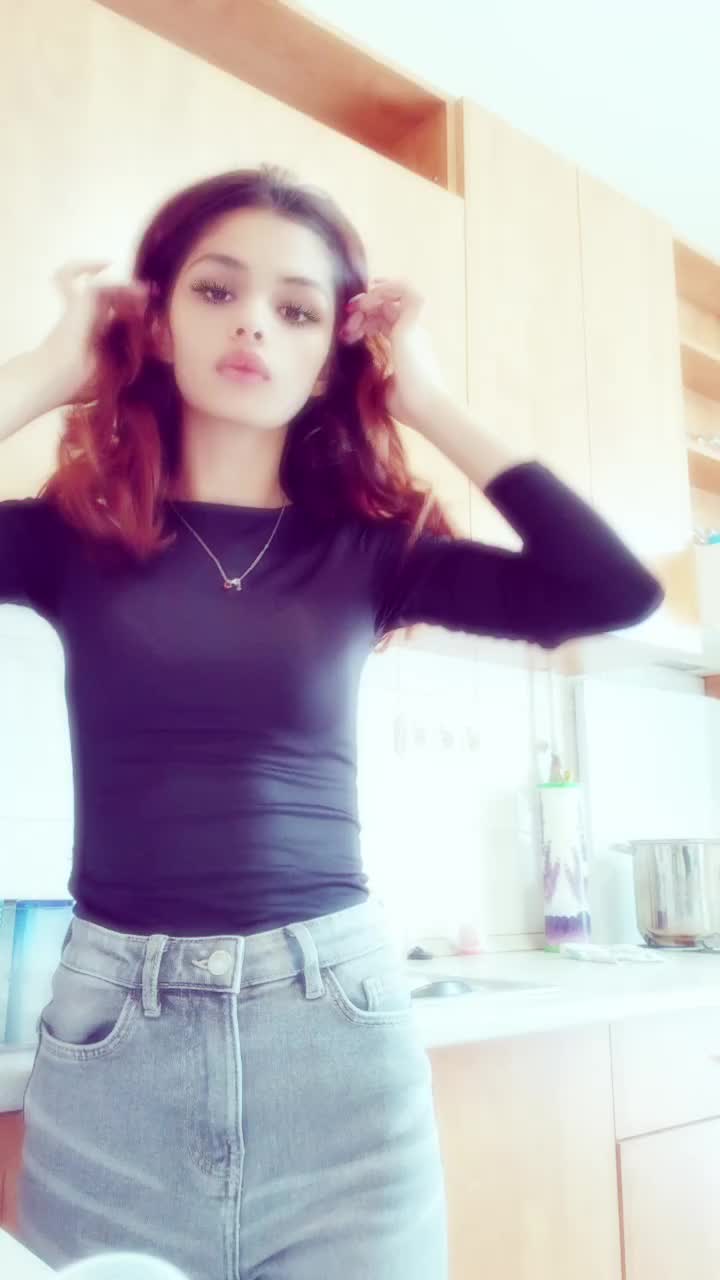 @Zsuzsannakolompár