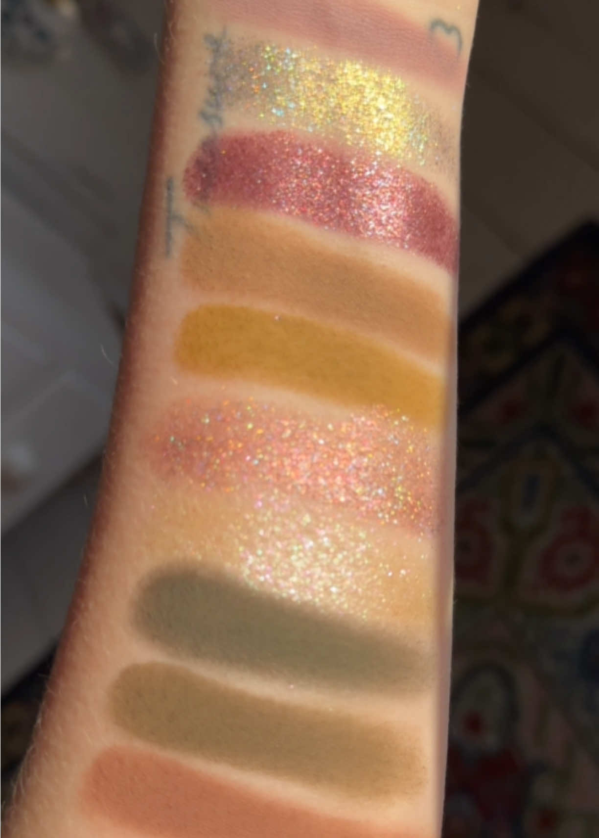 @Rainbow Meg 🌈 Sparkly Makeup✨