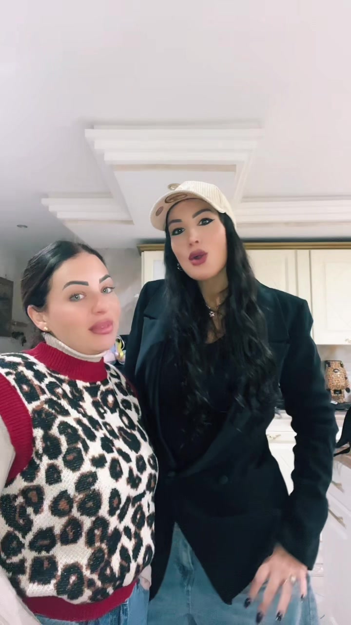 @RobiliaDeMin