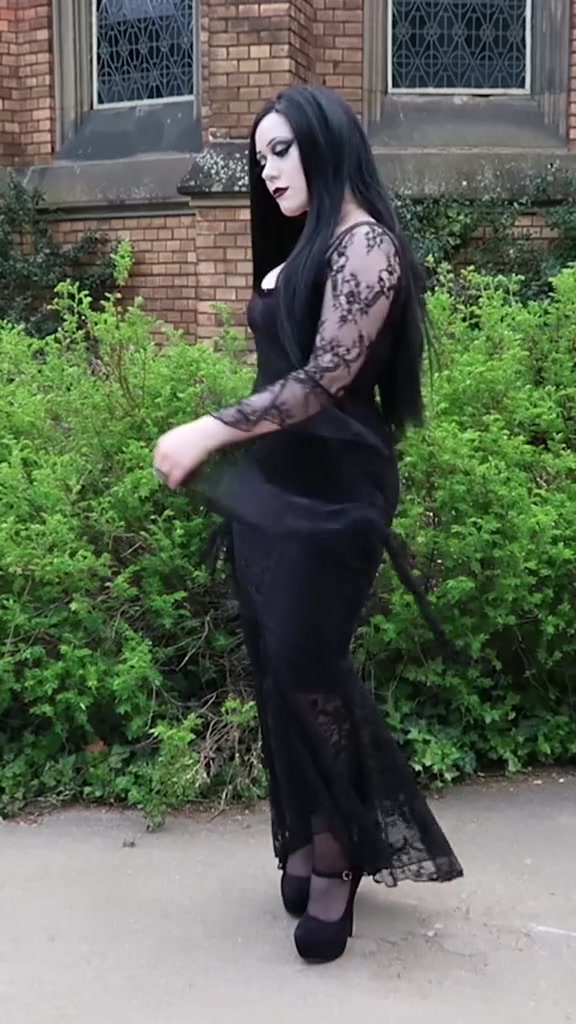 @lucinda_crimson