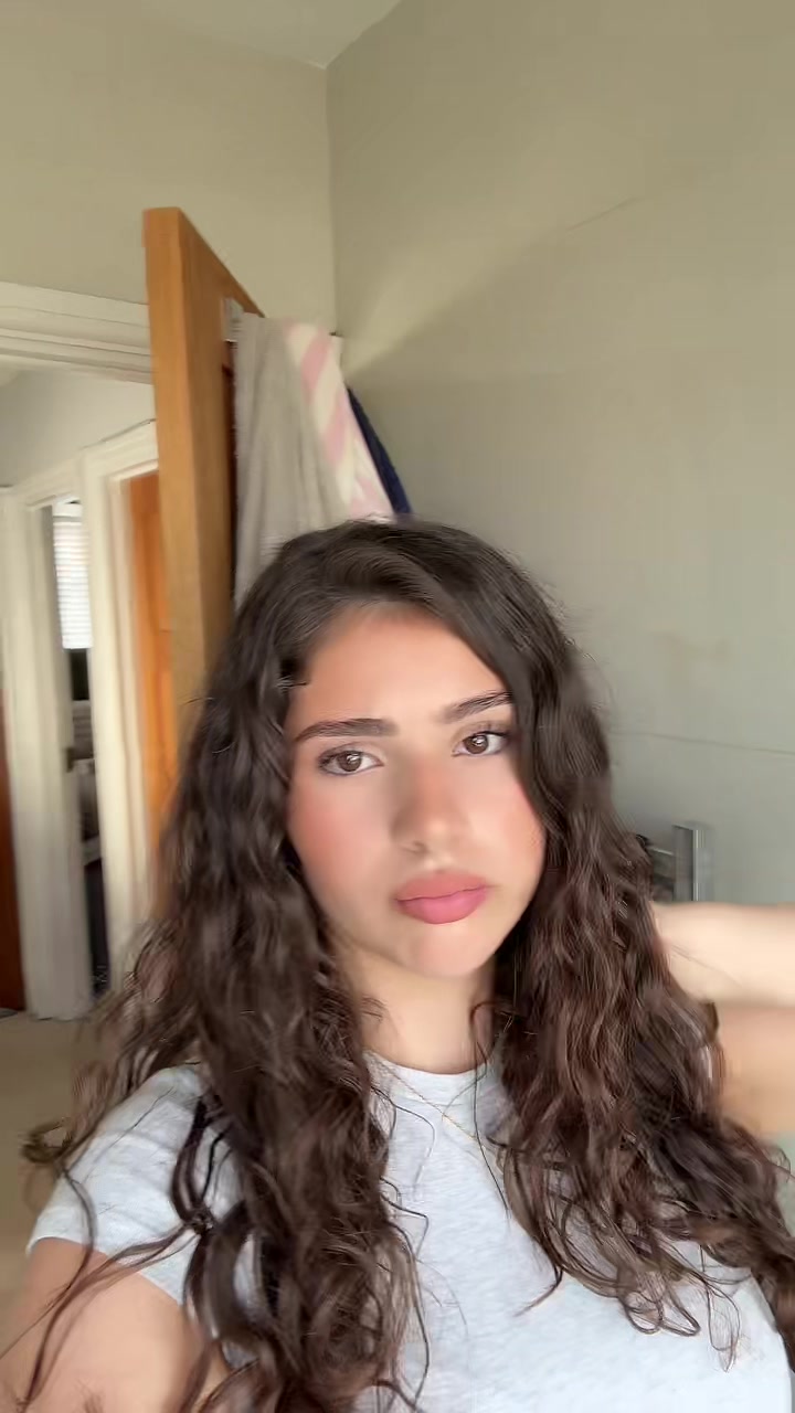 @𝒻𝒾𝓁𝒾𝓏.