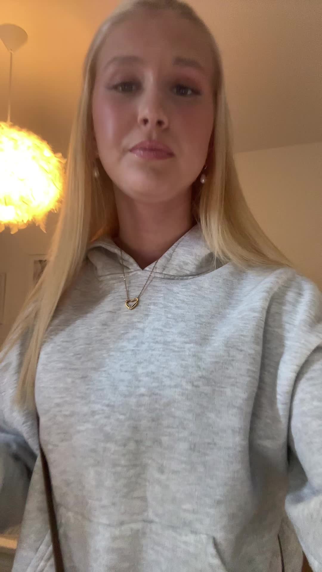 @dinrebecca1