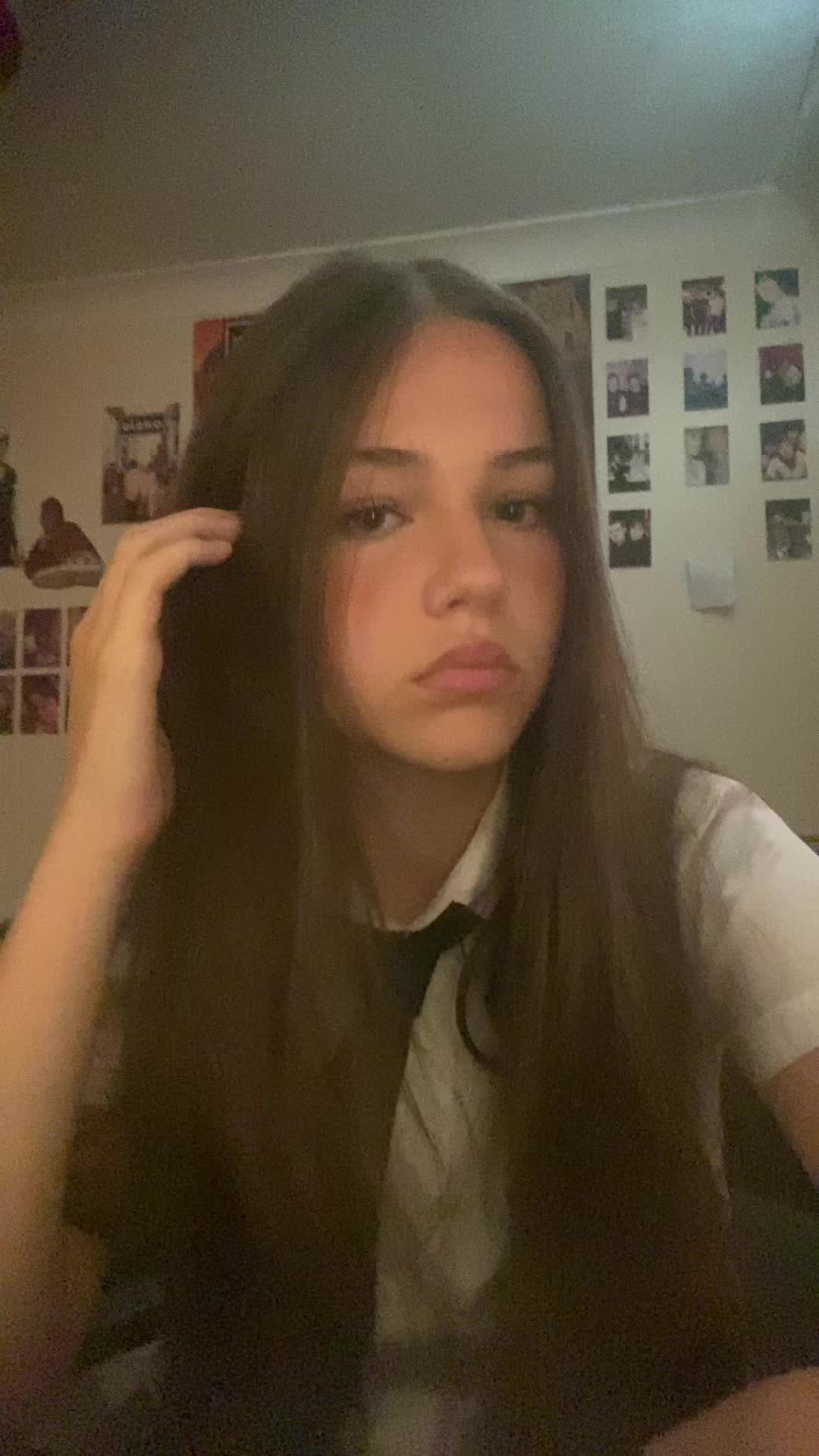 @✦𝐸𝑚𝑒𝑙𝑖𝑒 🐞
