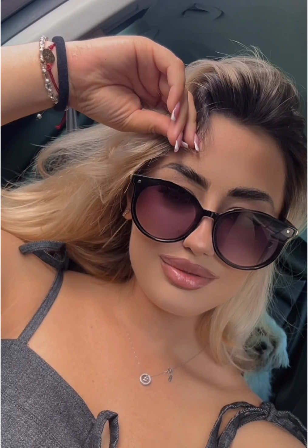 @Denisa