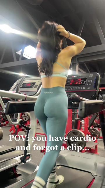 @tinaaupsout