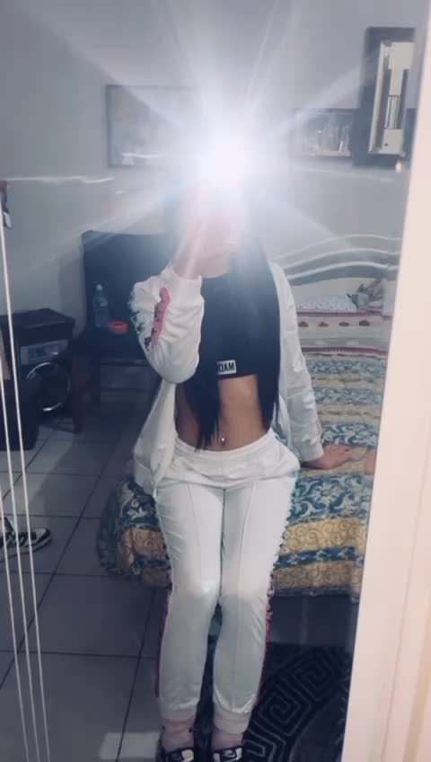 @𝓜𝓪𝓻𝓽𝓲𝓷𝓪🍒
