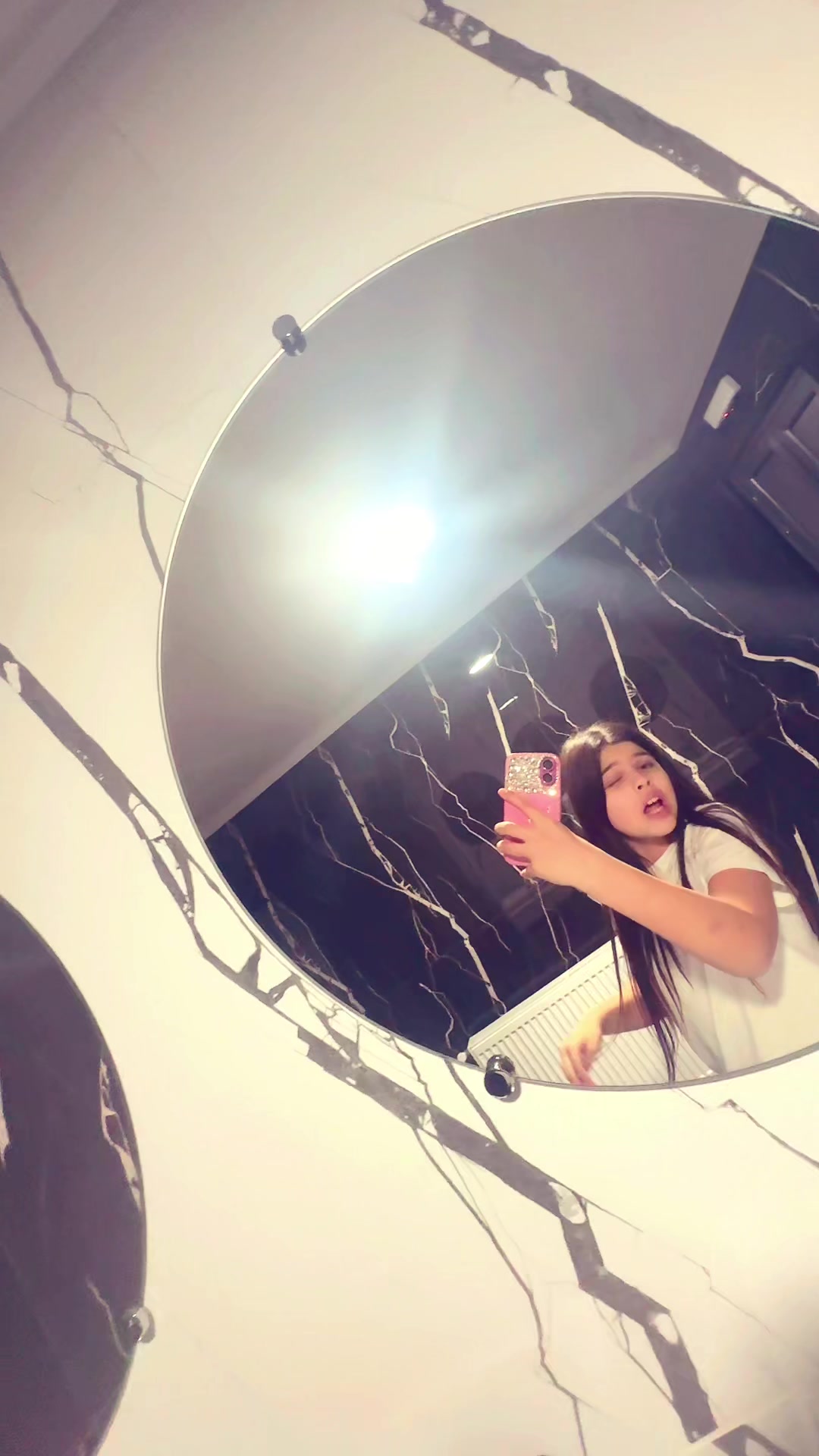 @Eriii_15