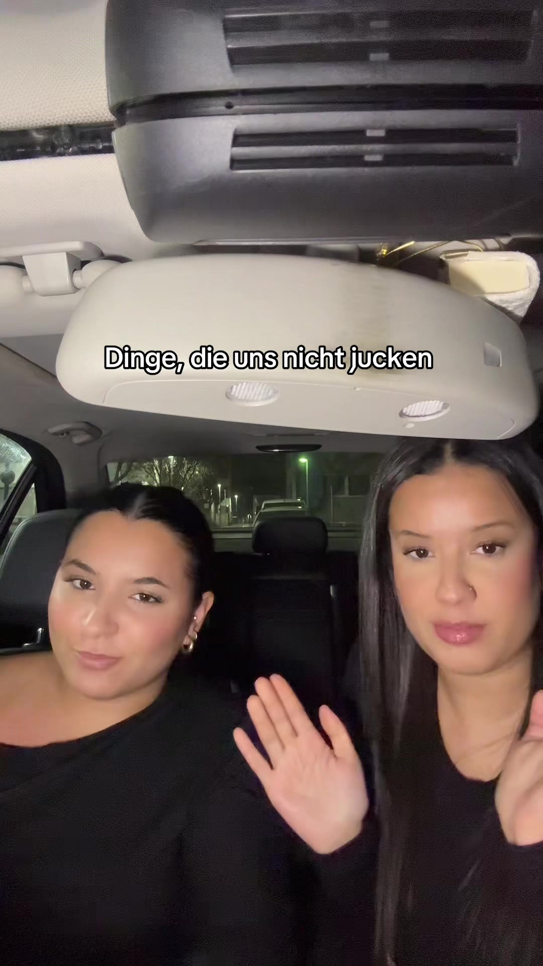 @2 broke girls 1 life