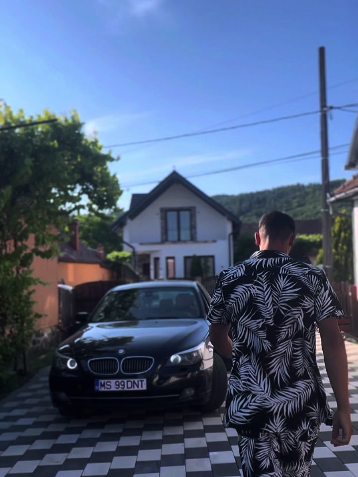 @Danut~🖤