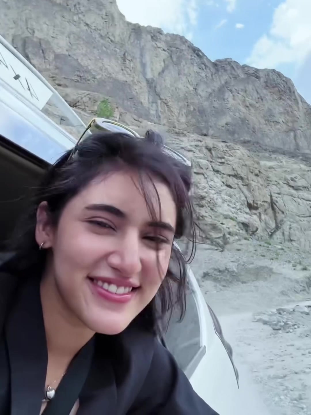 @saharhashmiofficial16