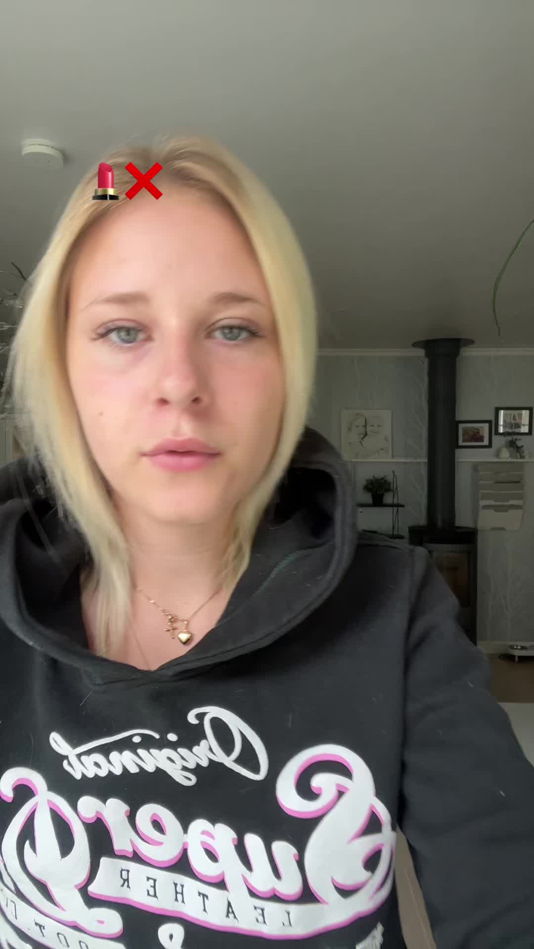 @𝕃𝕚𝕤𝕖𝕟