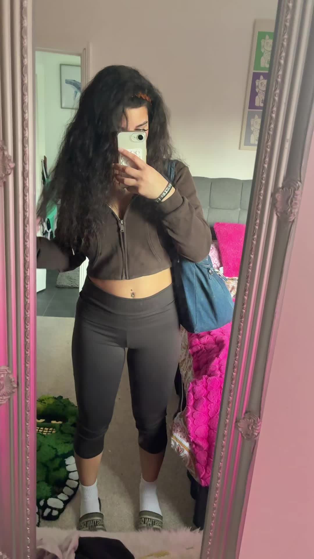 @liviachung