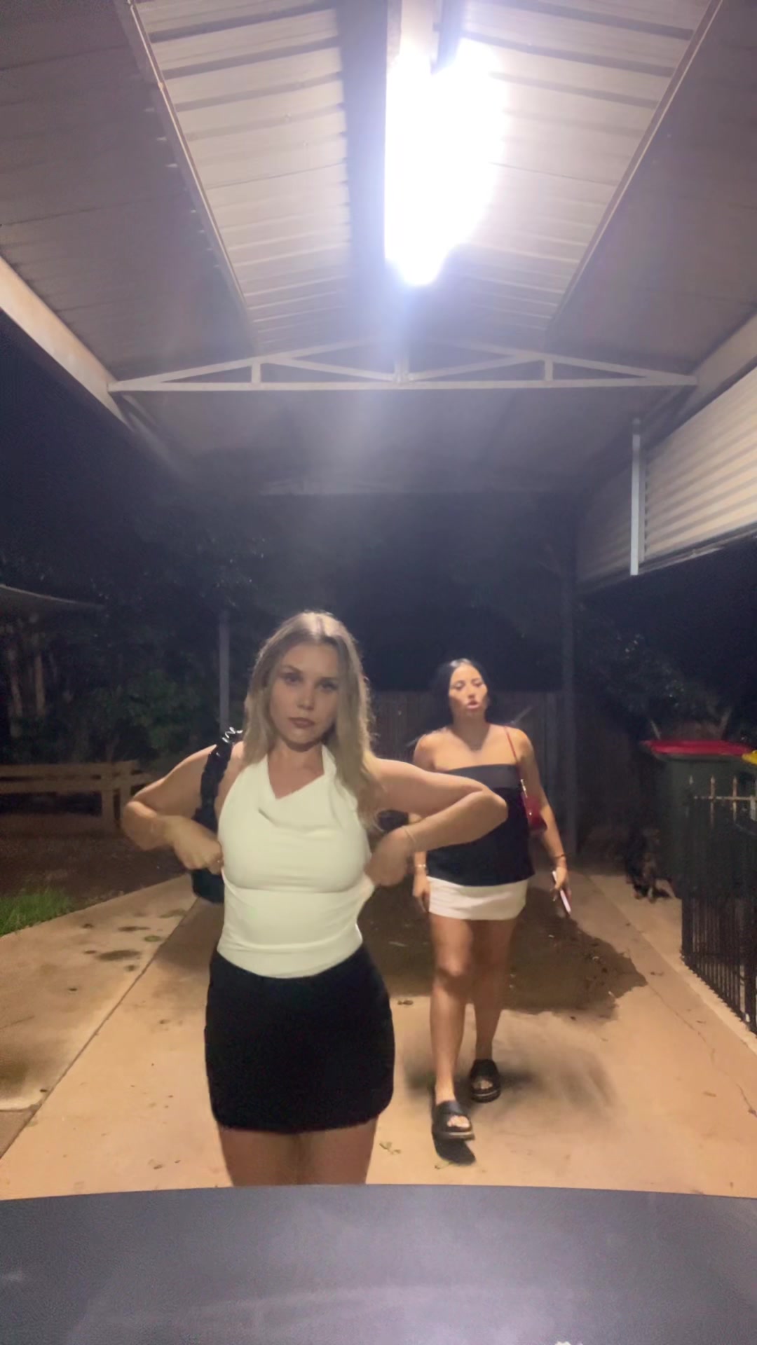 @Aliesha Golden