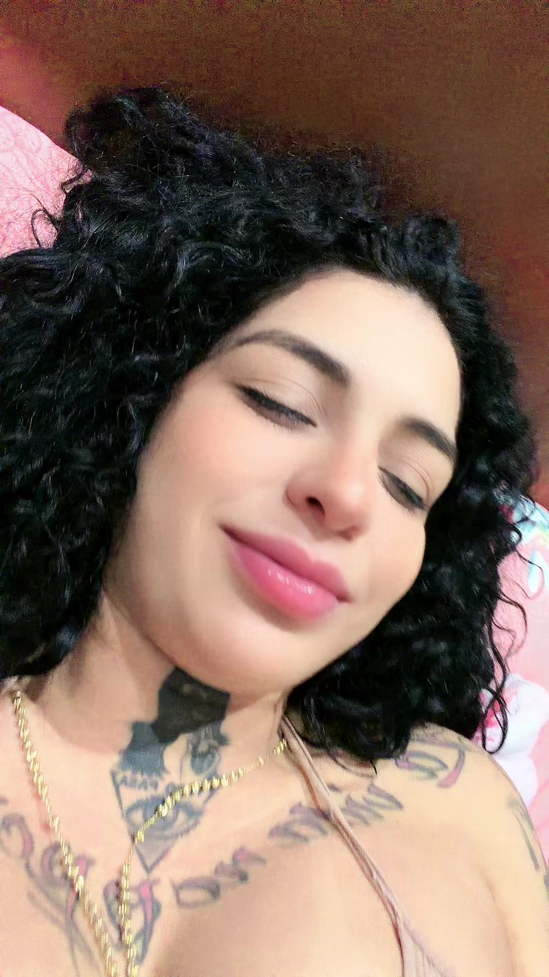 @triniLabombaLatina