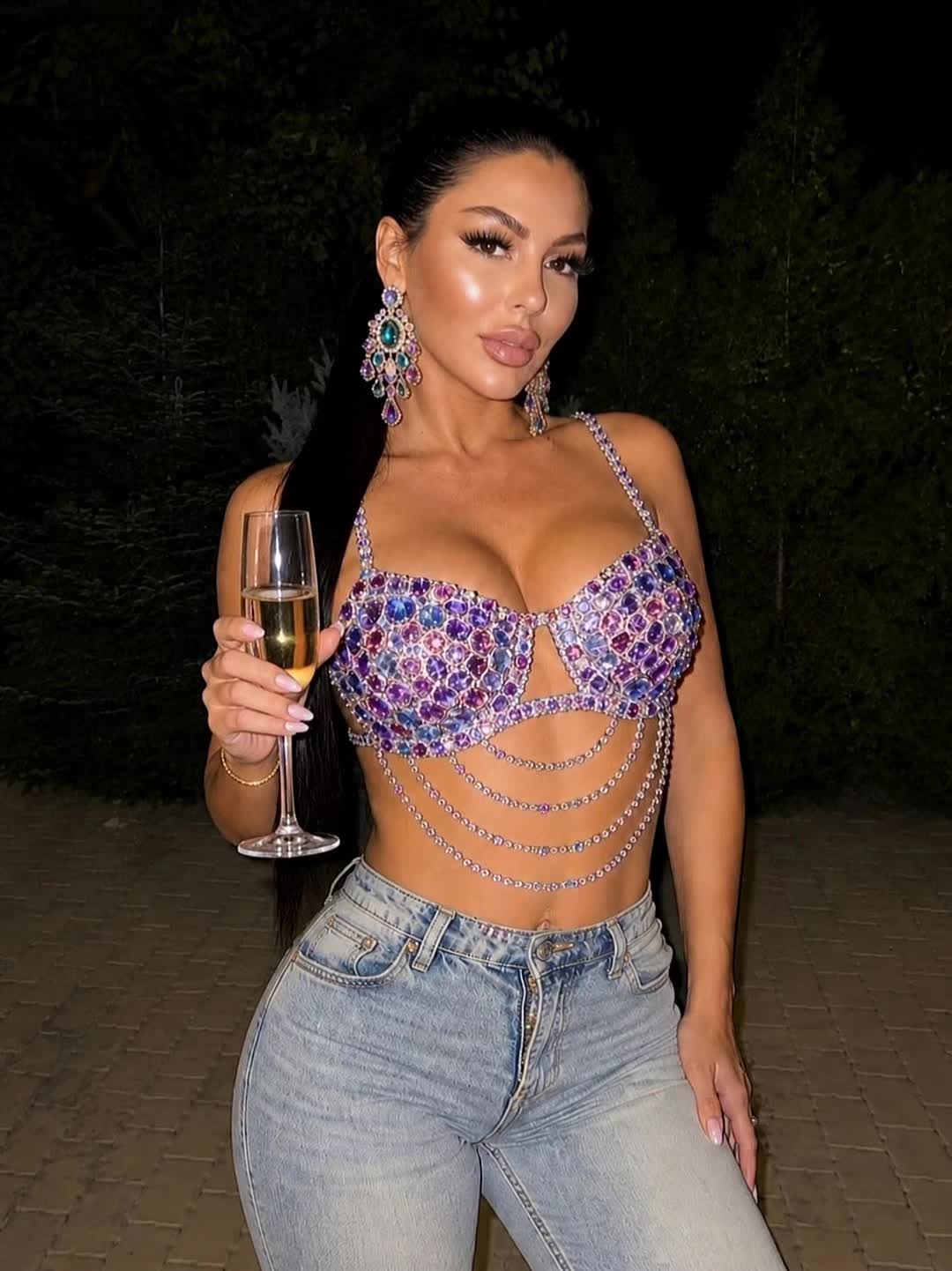 @AdelinaAnaMaria