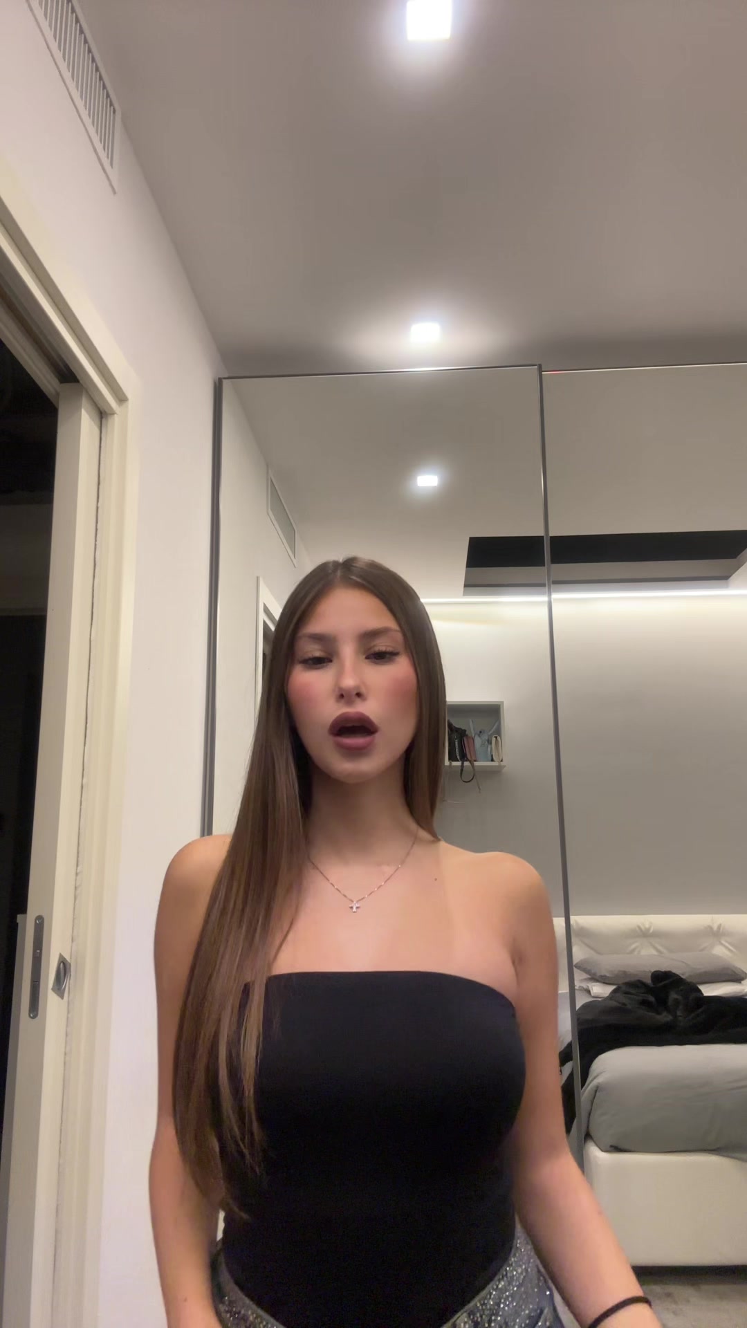 @AV