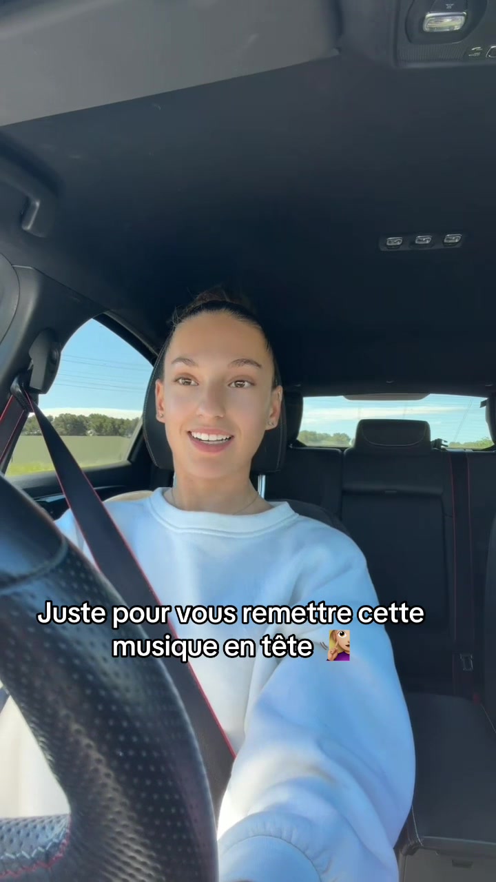@Chlo&eacute;D&D🐺