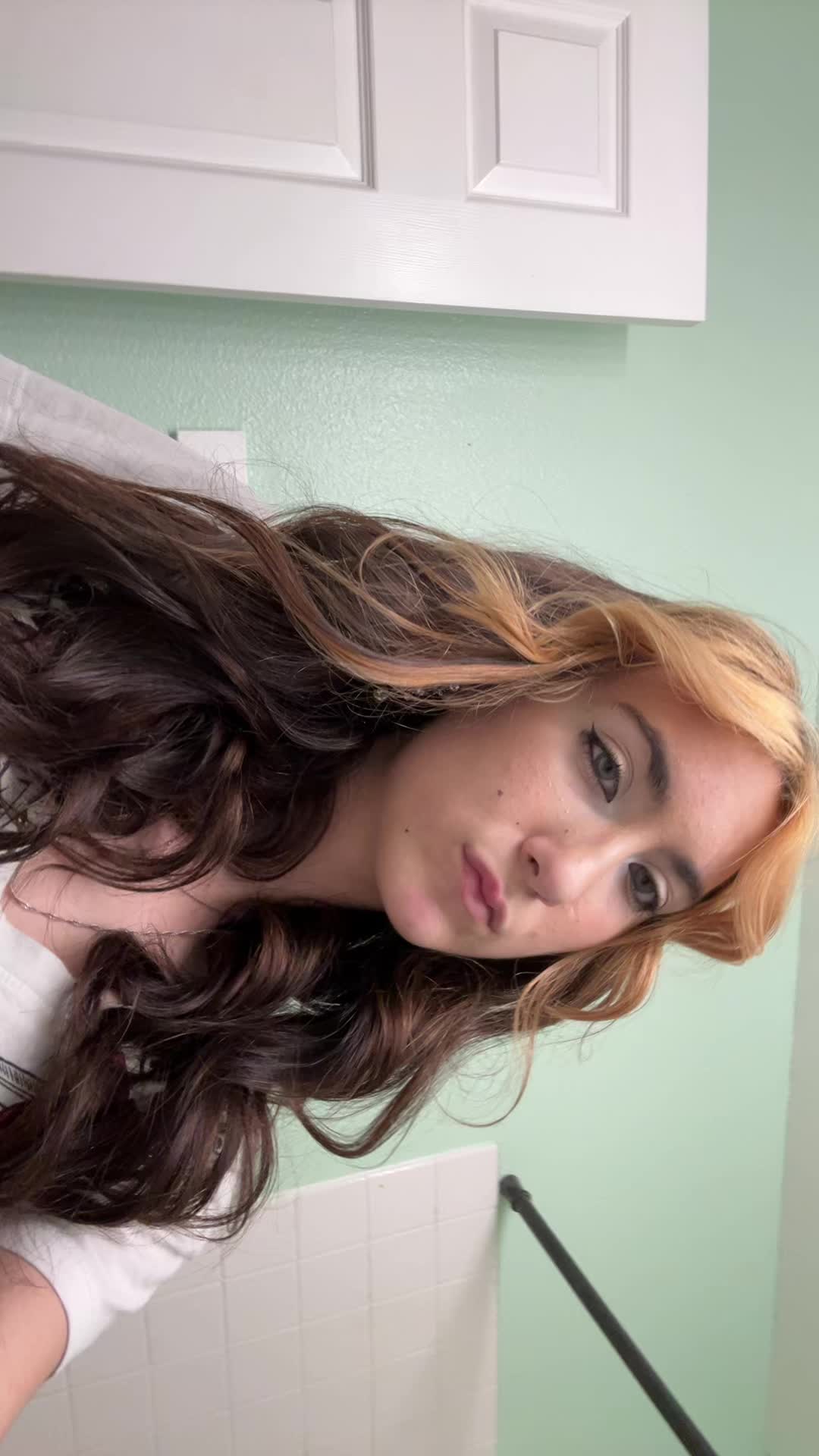 @LilyBee🤨