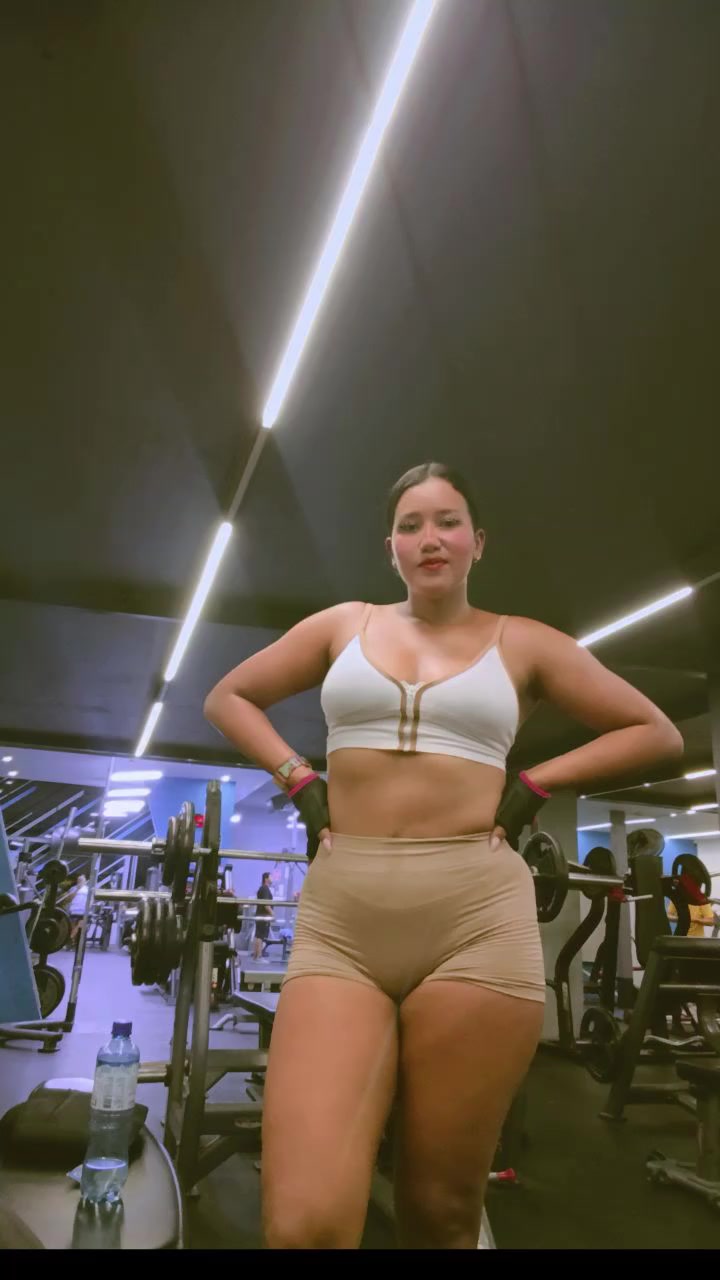 @Reina Lara