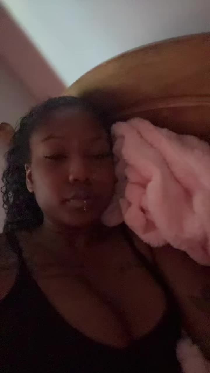 @Rhi🦋