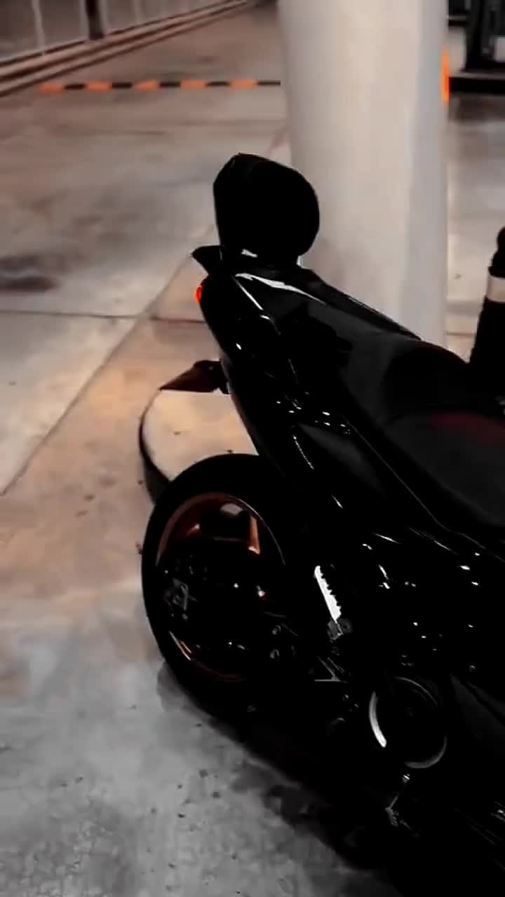 @𝕋𝕞𝕒𝕩