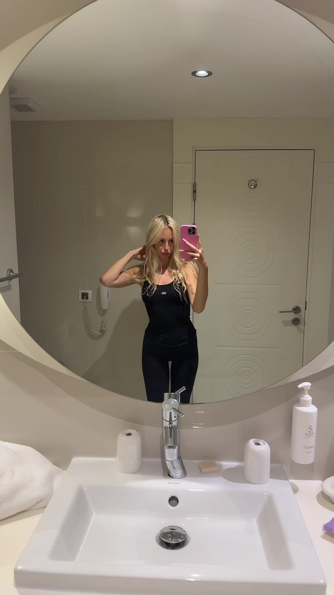 @IG: natali_jadamusova