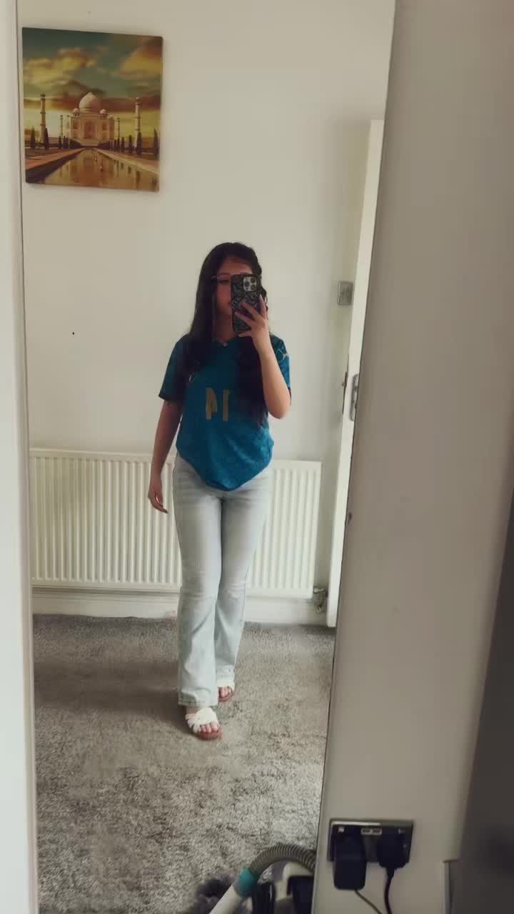 @𝒜𝒻𝓈𝒶𝓃𝒶🌺