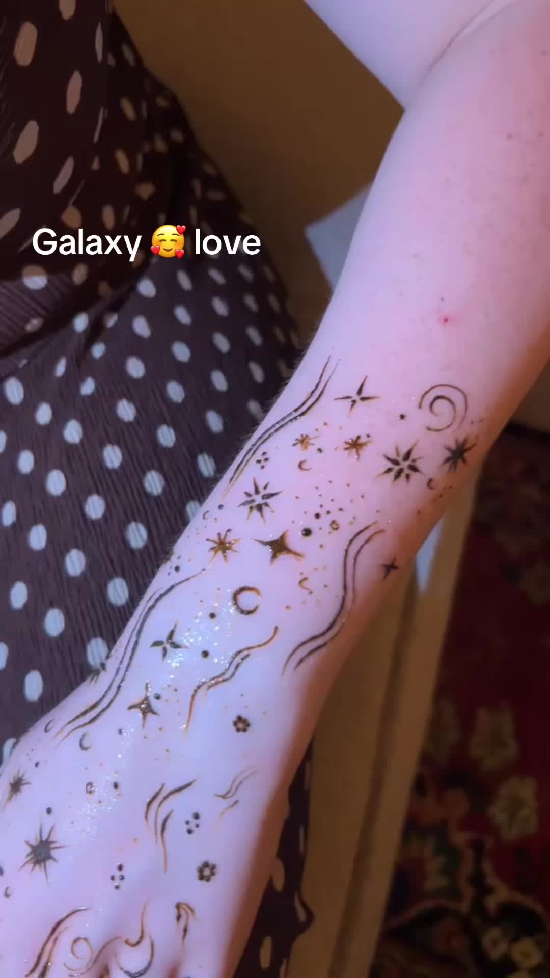 @Hennabyaroosa