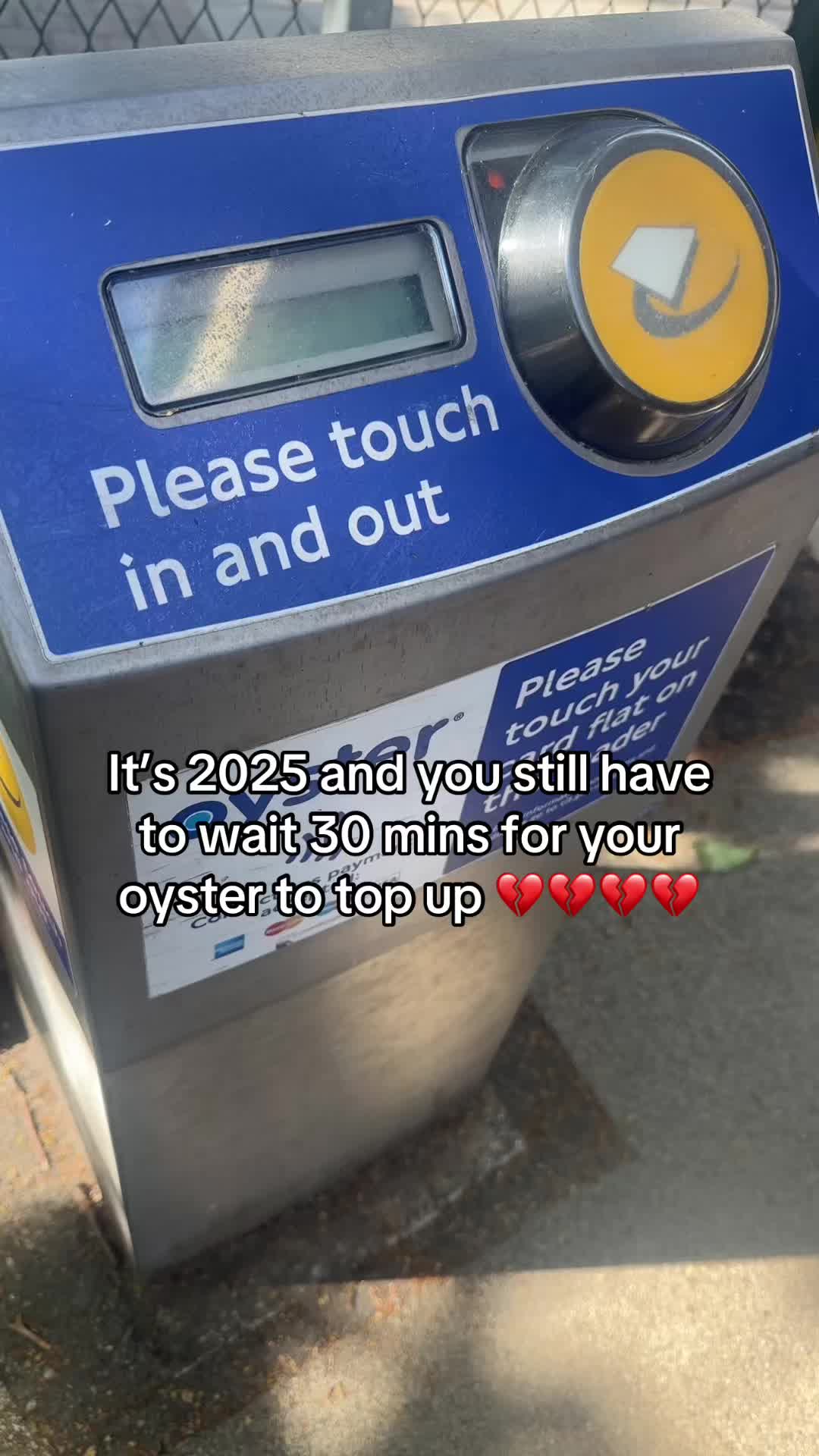 @👩🏽&zwj;❤️&zwj;👩🏽