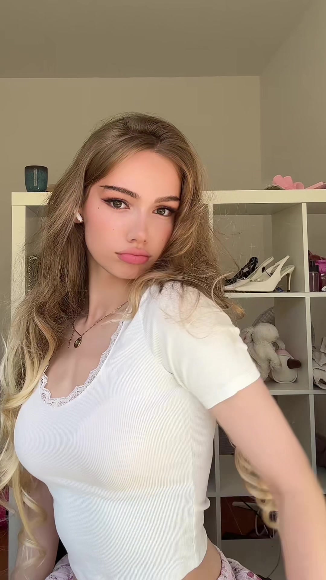@Eva