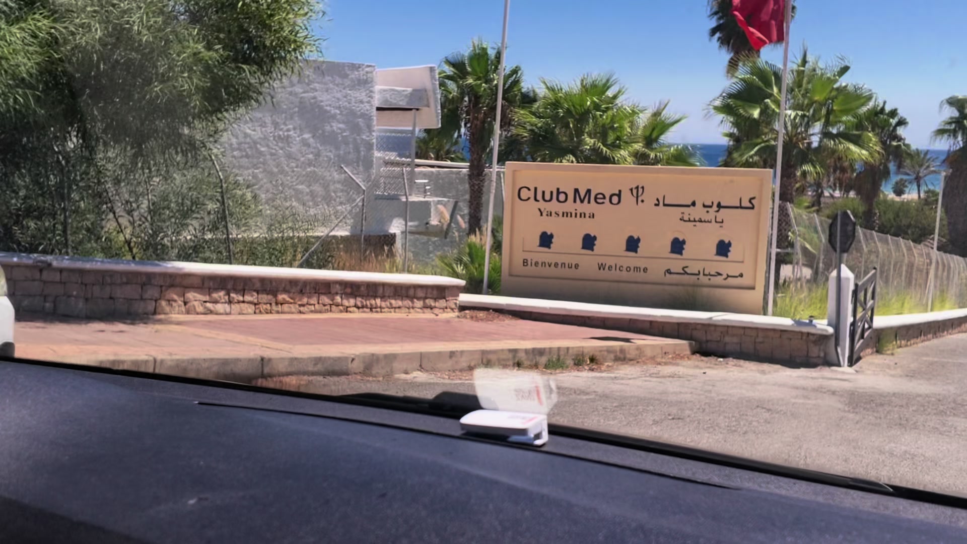 @Naïma El Adoui
