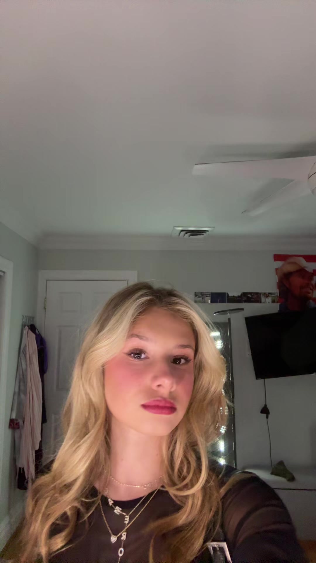 @Cami