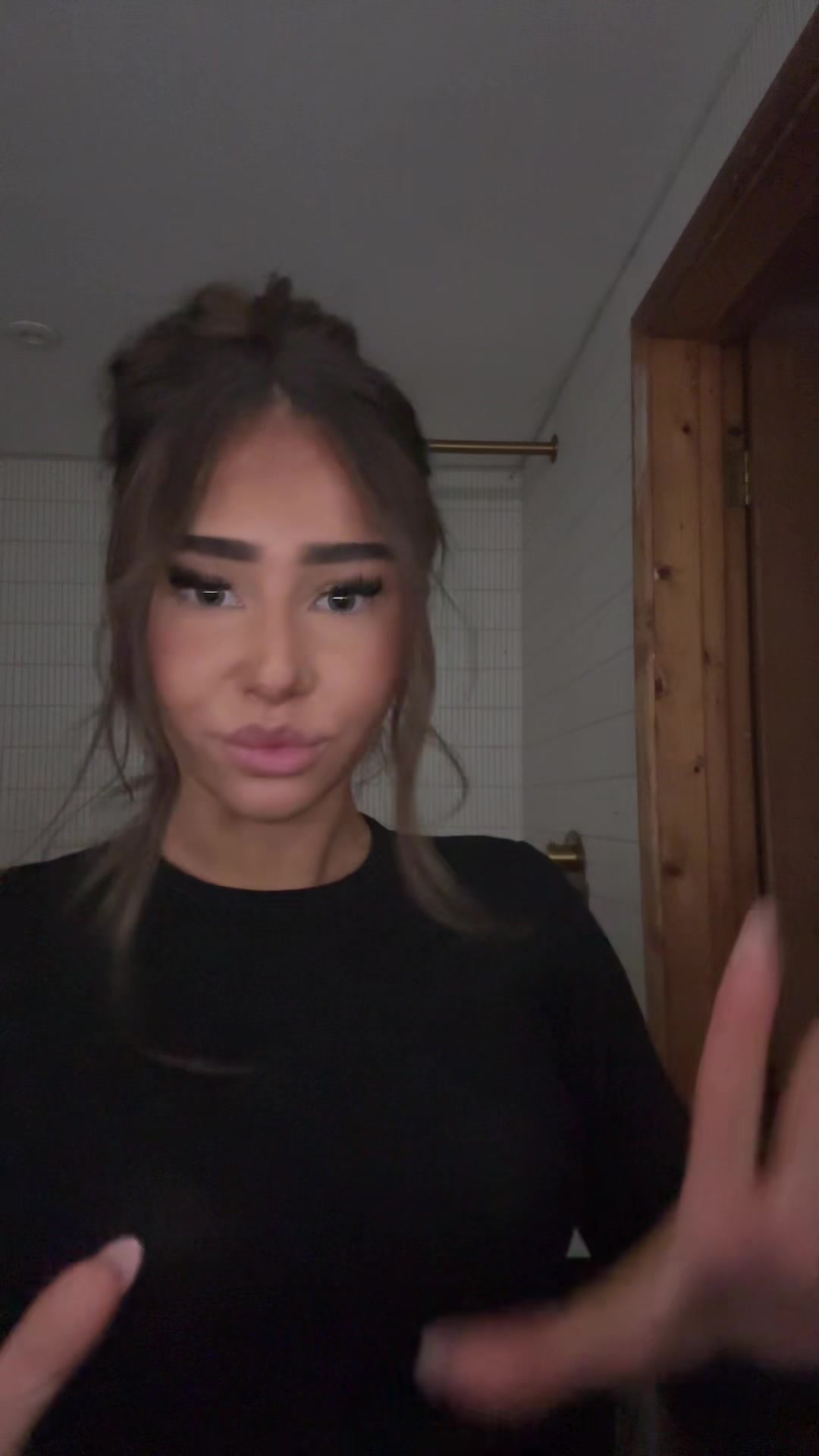 @w