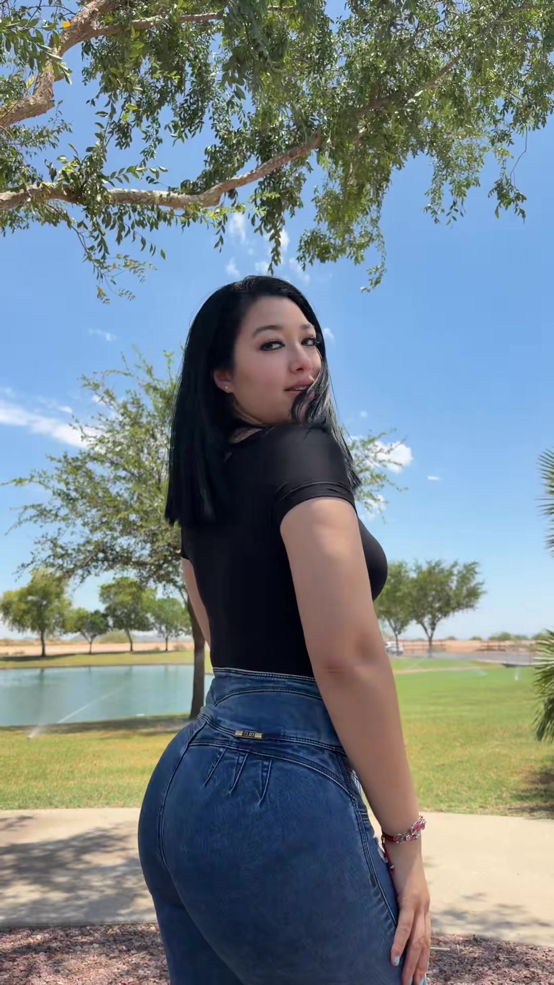@lizflx_28