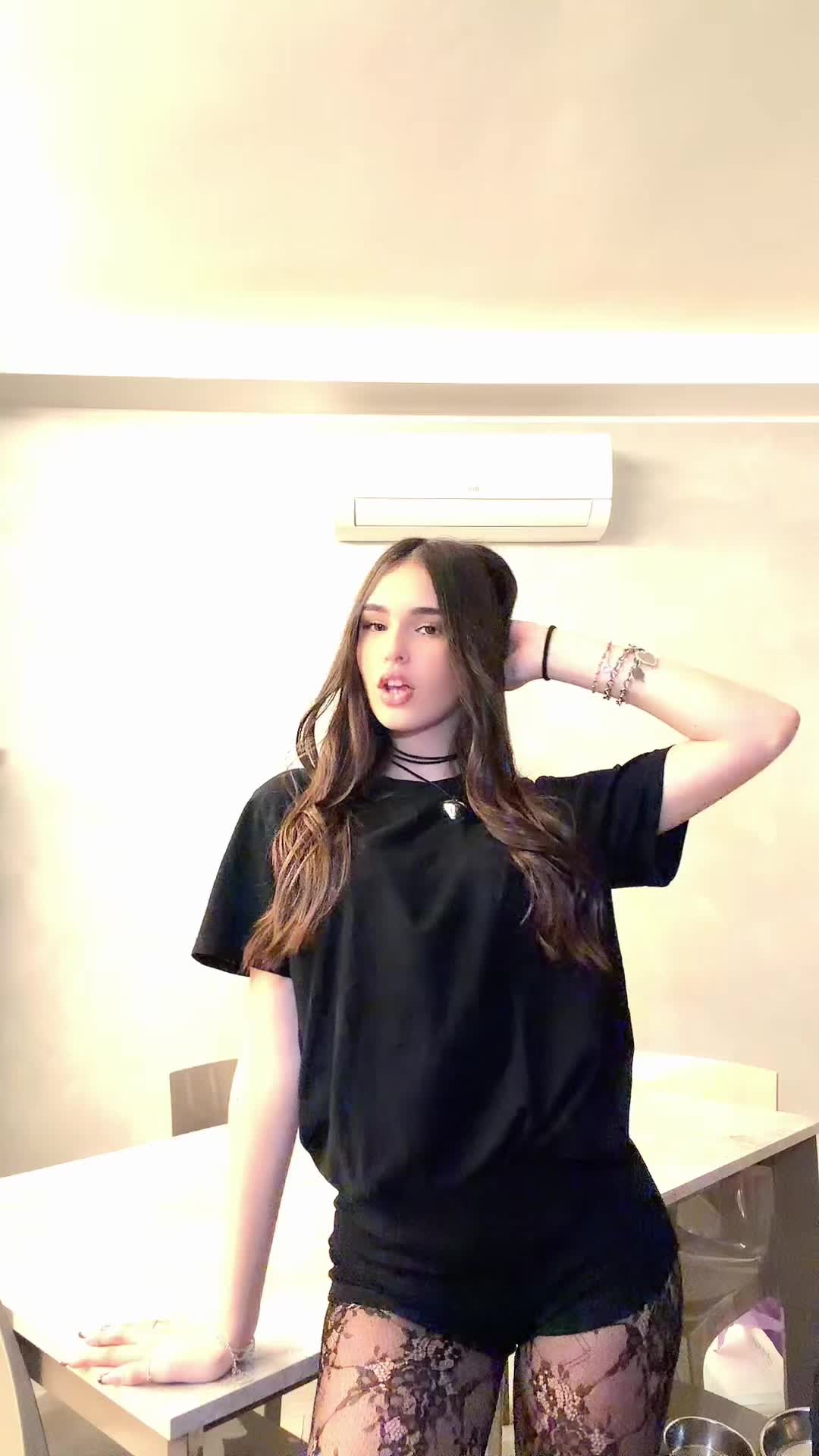 @elena