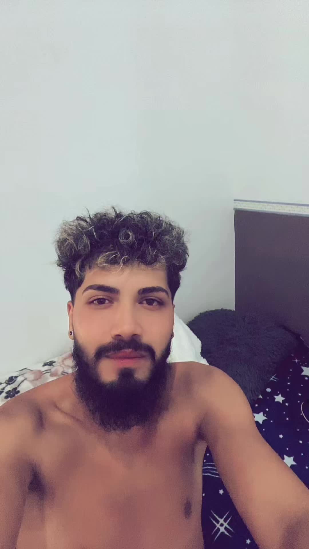 @𝐌𝐚𝐫𝐮 𝐆𝐚𝐠𝐢𝐜𝐚𝐫𝐮𝐥 💎