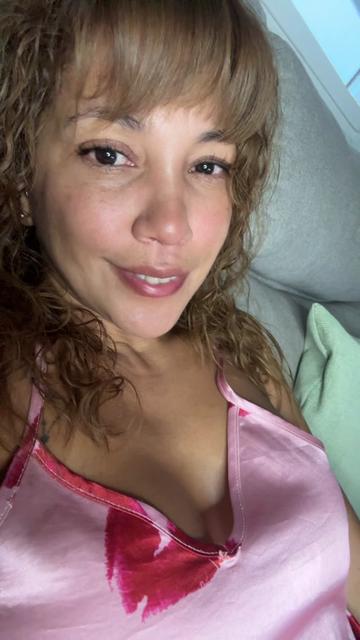 @Venezolana/Española