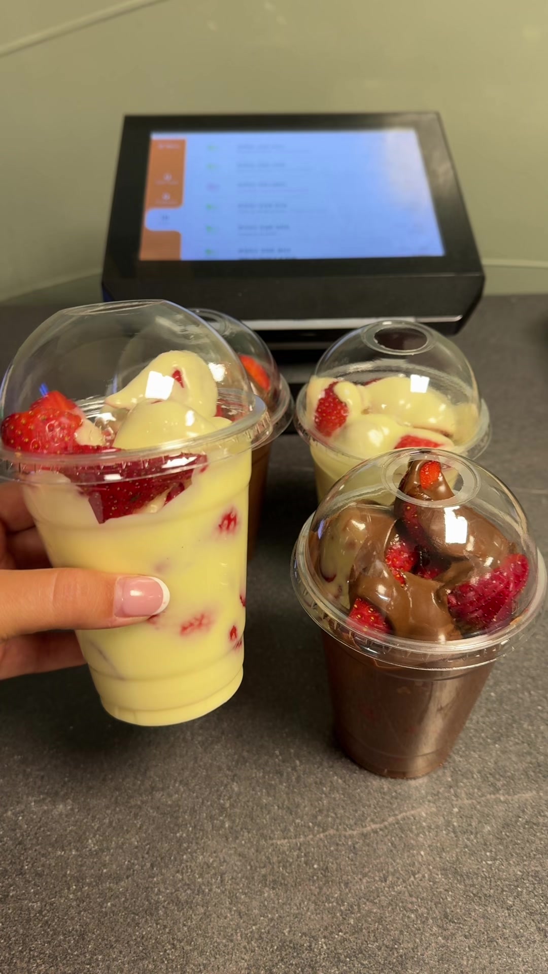 @WOW DESSERTS GLASGOW