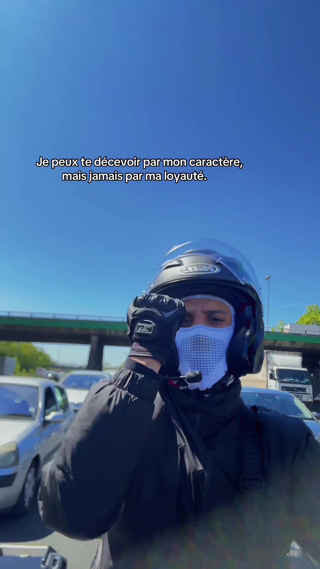 @𝗟&rsquo;𝗵𝗼𝗺𝗺𝗲 𝗺𝗮𝘀𝗾𝘂𝗲́