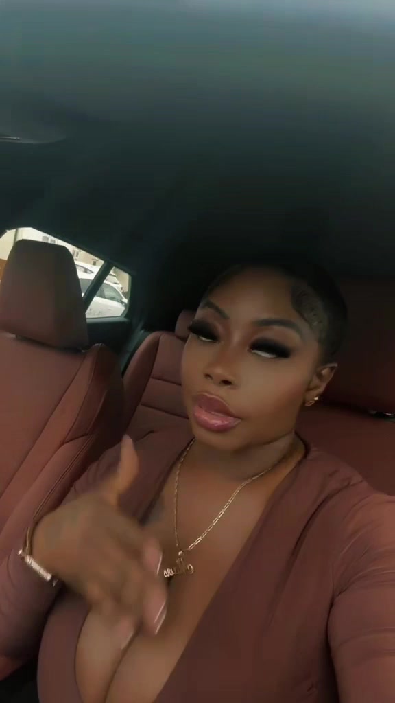 @HoneyMayNash