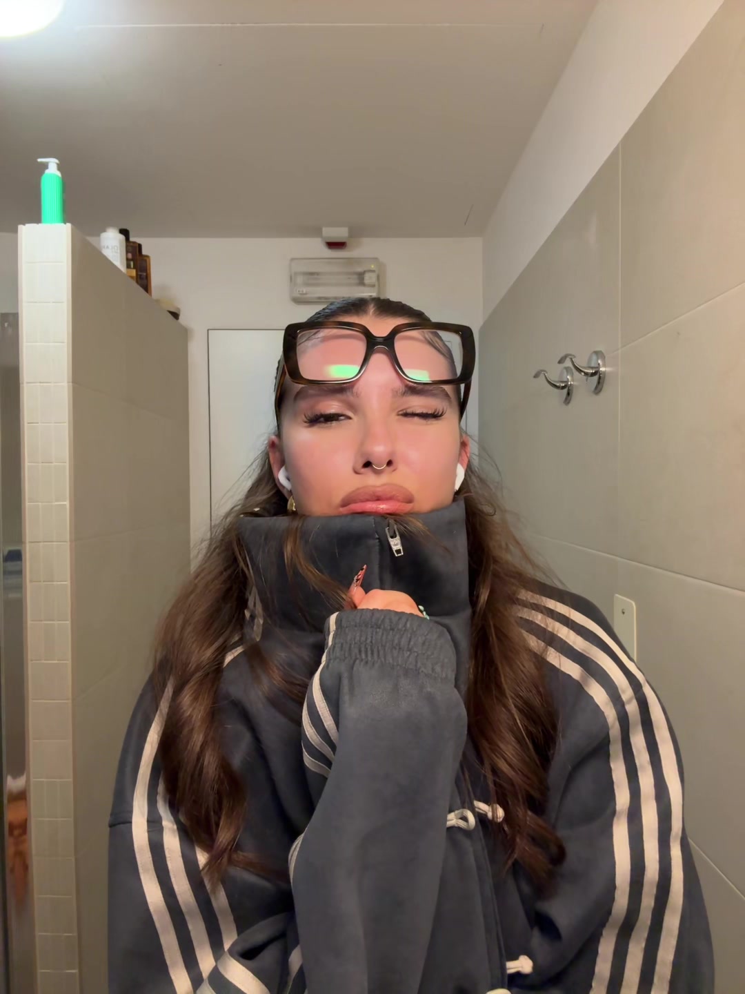 @tina
