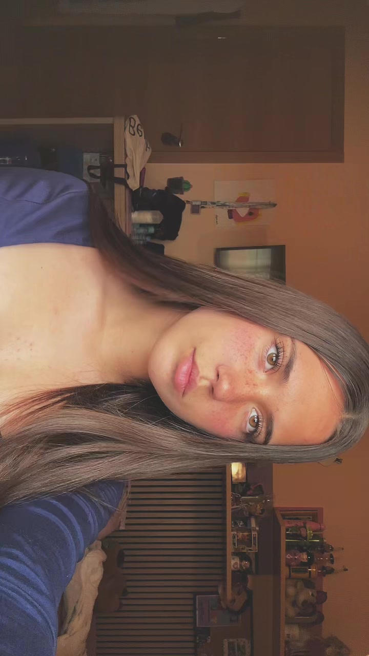 @🧣