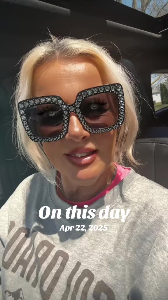 @jeanettej89