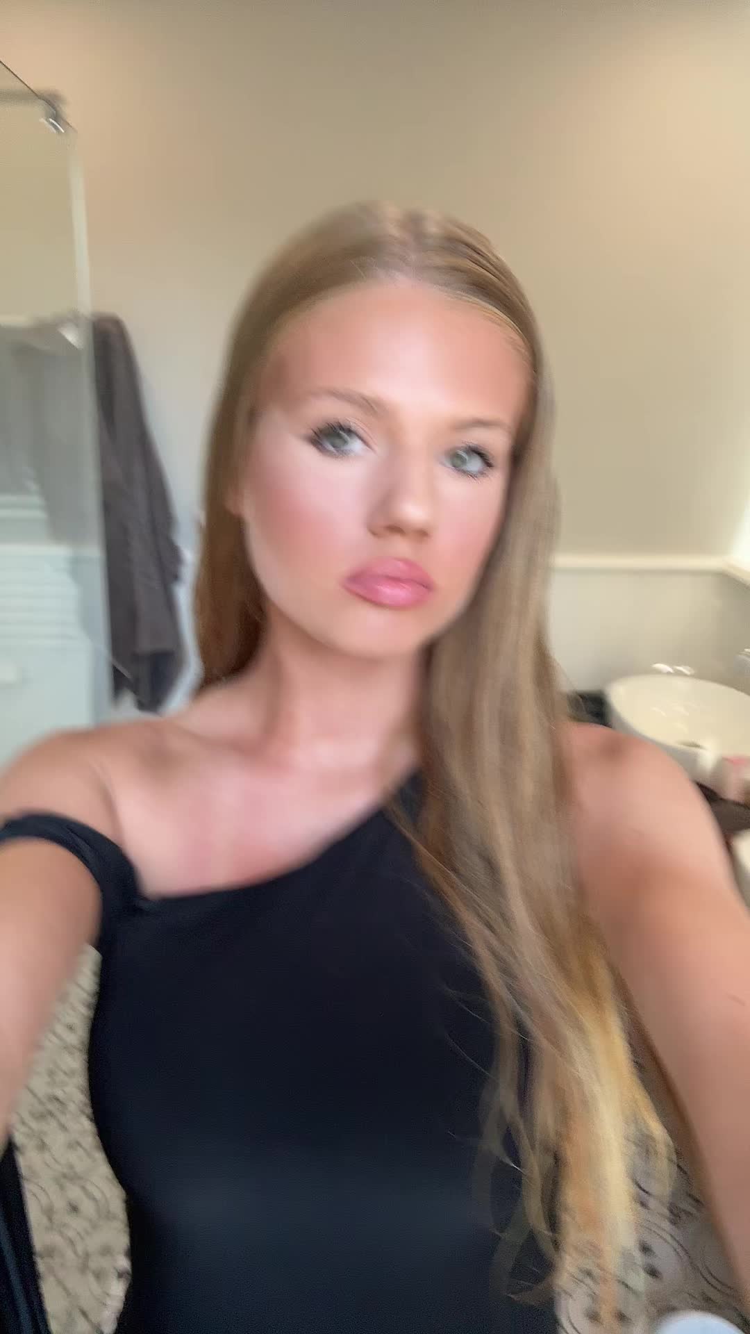 @libertylibbylib