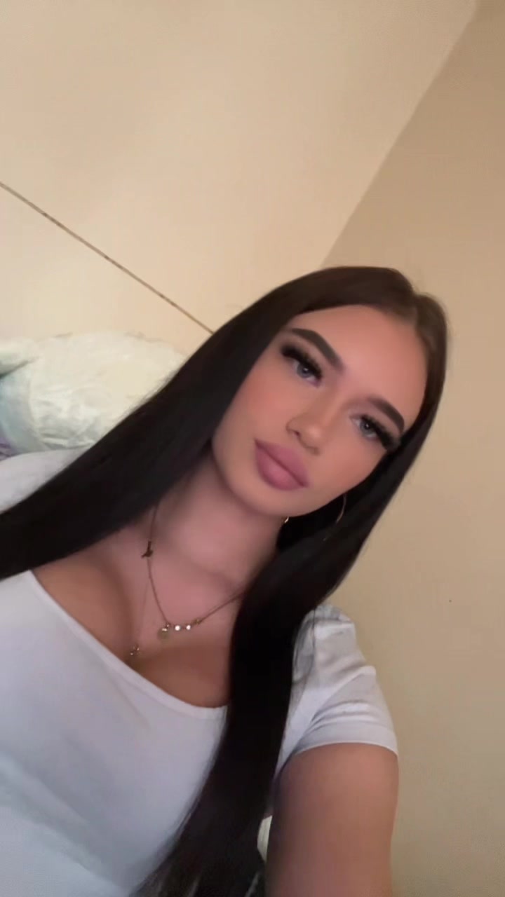@𝔢𝔩𝔦𝔫𝔞