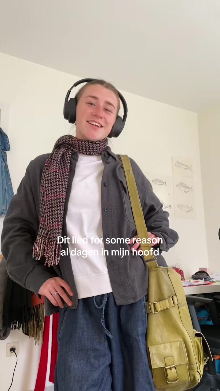 @RR